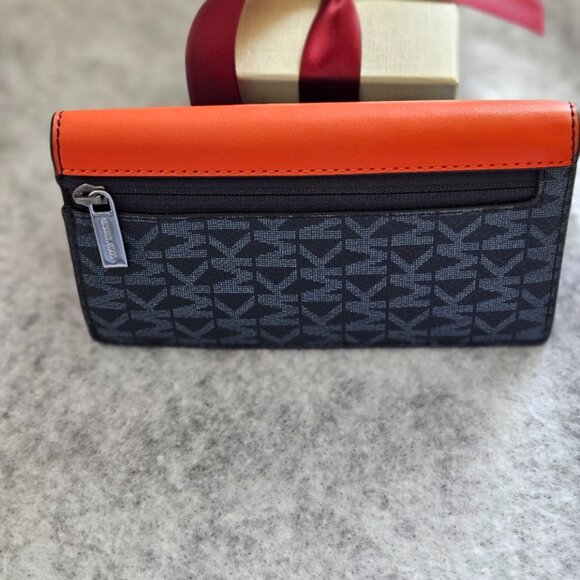 Michael Kors Cooper Signature Bi-Fold Wallet NWOT - Picture 3 of 4